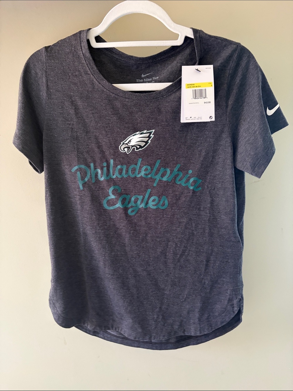 Nike Women’s Philadelphia Eagles Short Sleeve Tee